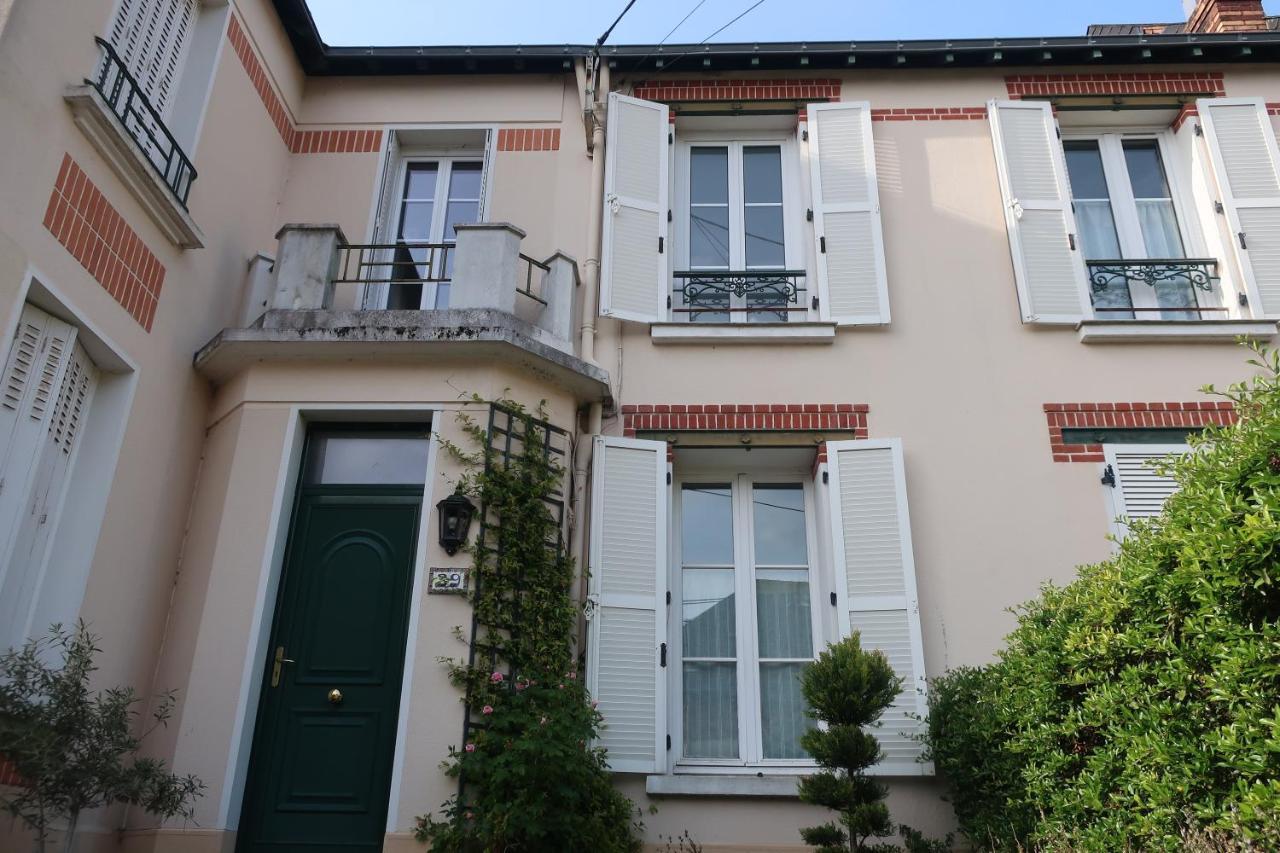 Au Jardin De L'Eventail Bed and Breakfast Λε Μανς Εξωτερικό φωτογραφία