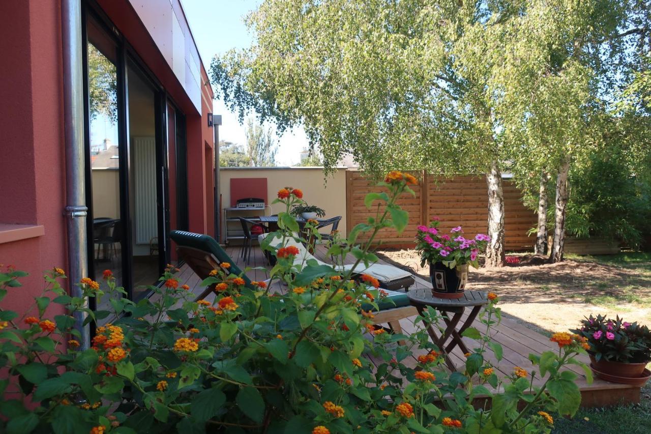 Au Jardin De L'Eventail Bed and Breakfast Λε Μανς Εξωτερικό φωτογραφία